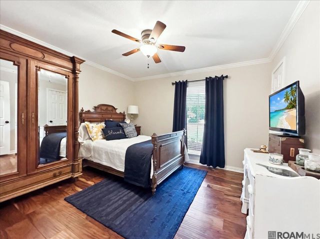 7511 Bear Cave Dr, Denham Springs, LA 70706