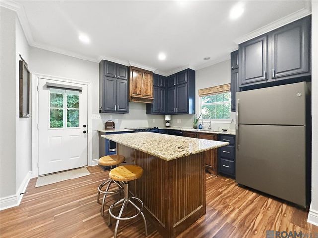 7511 Bear Cave Dr, Denham Springs, LA 70706