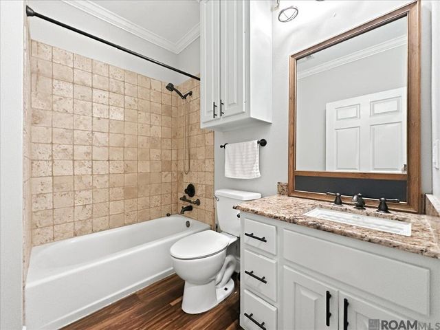7511 Bear Cave Dr, Denham Springs, LA 70706