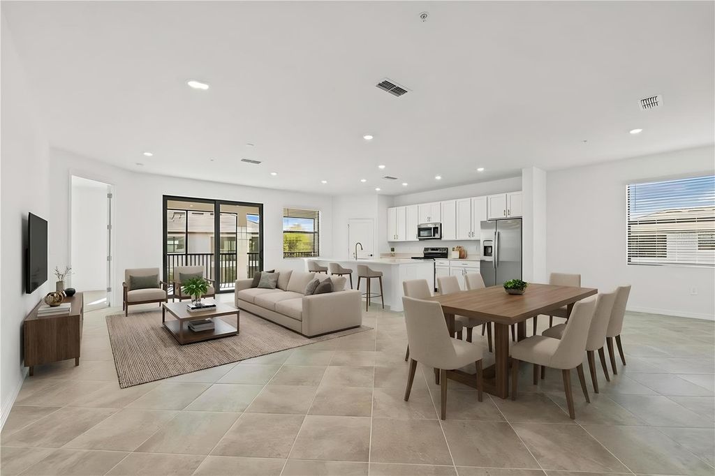 Image 2 of property listing at 5608 SUMMIT POINTE CIRCLE 103, Bradenton, FL 34210