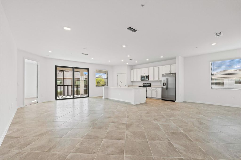 Image 16 of property listing at 5608 SUMMIT POINTE CIRCLE 103, Bradenton, FL 34210