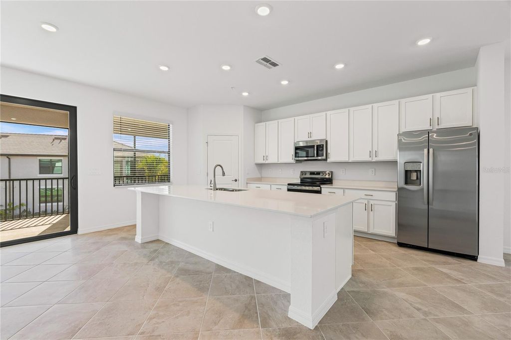 Image 7 of property listing at 5608 SUMMIT POINTE CIRCLE 103, Bradenton, FL 34210