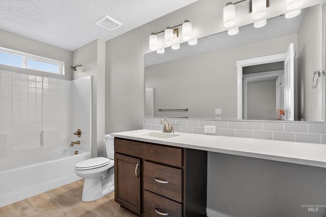 1628 Kinsale St, Middleton, ID 83644