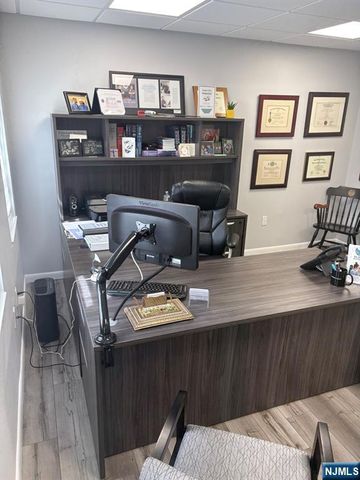466 Old Hook Road 12, Emerson, NJ 07630