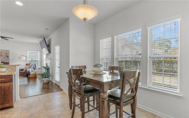 5584 Memorial DR, Virginia Beach, VA 23455