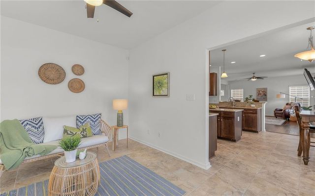 5584 Memorial DR, Virginia Beach, VA 23455