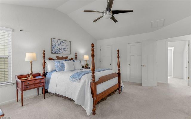 5584 Memorial DR, Virginia Beach, VA 23455