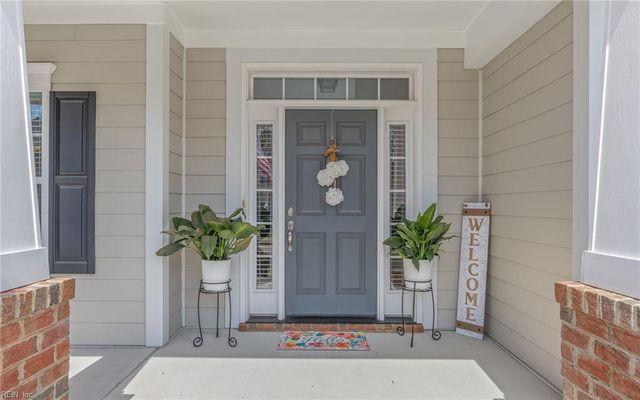 5584 Memorial DR, Virginia Beach, VA 23455