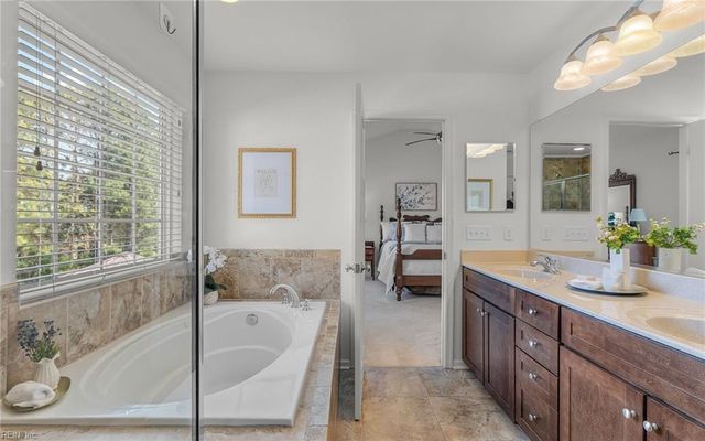 5584 Memorial DR, Virginia Beach, VA 23455