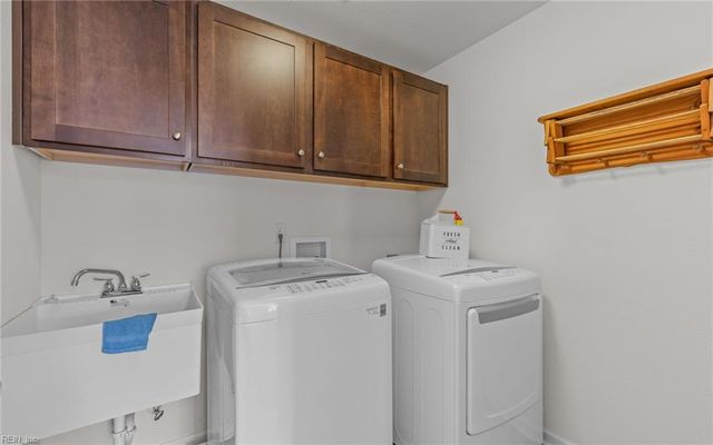 5584 Memorial DR, Virginia Beach, VA 23455