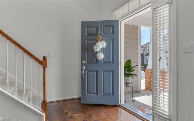 5584 Memorial DR, Virginia Beach, VA 23455