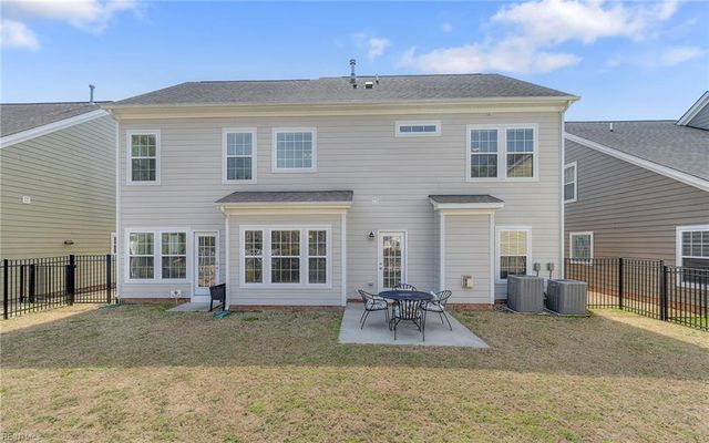5584 Memorial DR, Virginia Beach, VA 23455