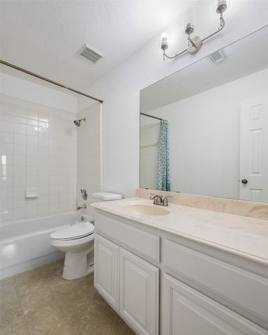 2704 Pennington Drive, Sachse, TX 75048