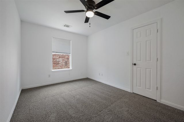 2704 Pennington Drive, Sachse, TX 75048