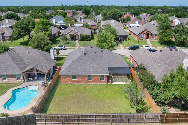 2704 Pennington Drive, Sachse, TX 75048