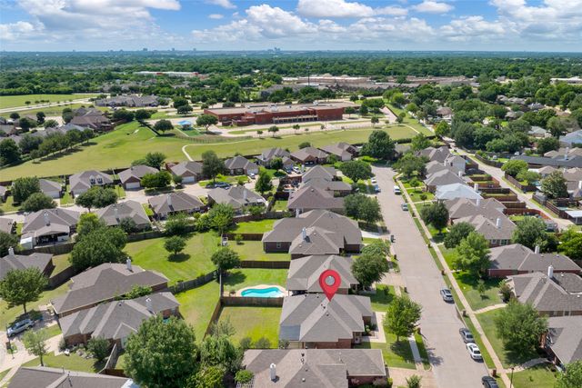 2704 Pennington Drive, Sachse, TX 75048