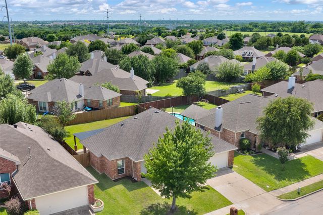 2704 Pennington Drive, Sachse, TX 75048