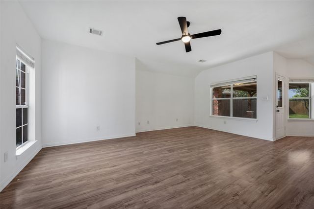 2704 Pennington Drive, Sachse, TX 75048