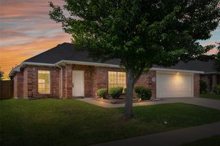 2704 Pennington Drive, Sachse, TX 75048
