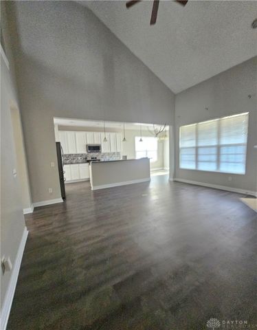 1664 N Wood Creek Drive, Springboro, OH 45458