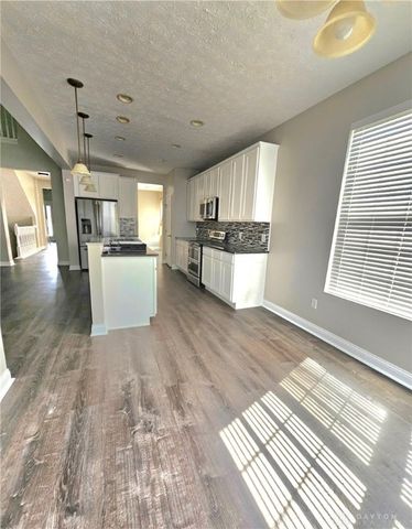 1664 N Wood Creek Drive, Springboro, OH 45458