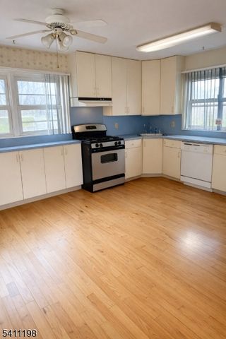 101 N 13Th St, Kenilworth Boro, NJ 07033