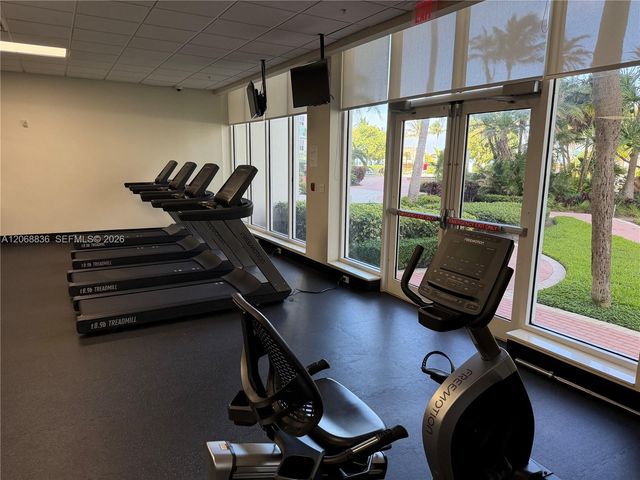 3001 S Ocean Drive 421, Hollywood, FL 33019