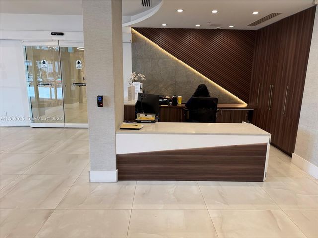 3001 S Ocean Drive 421, Hollywood, FL 33019