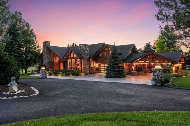 533 Diamond 3 Road, Corvallis, MT 59828