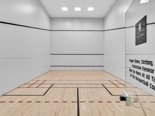 12573 NW 56th Dr, Coral Springs, FL 33076