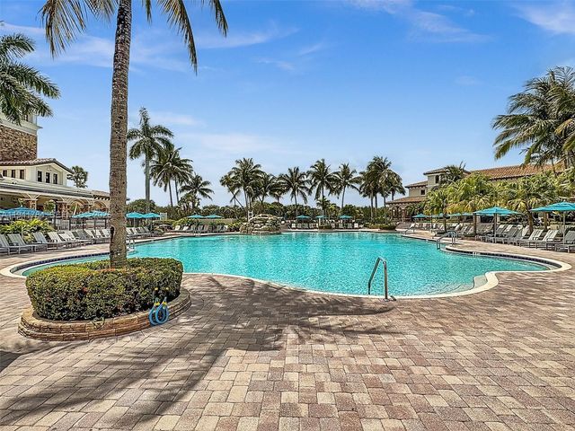 12573 NW 56th Dr, Coral Springs, FL 33076