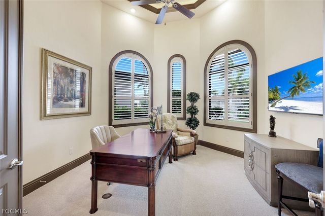 5703 Yardarm CT, Cape Coral, FL 33914