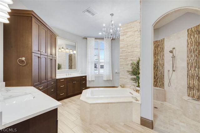 5703 Yardarm CT, Cape Coral, FL 33914