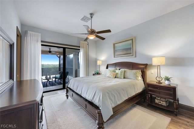 5703 Yardarm CT, Cape Coral, FL 33914