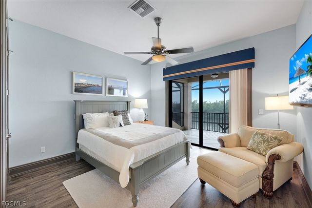 5703 Yardarm CT, Cape Coral, FL 33914