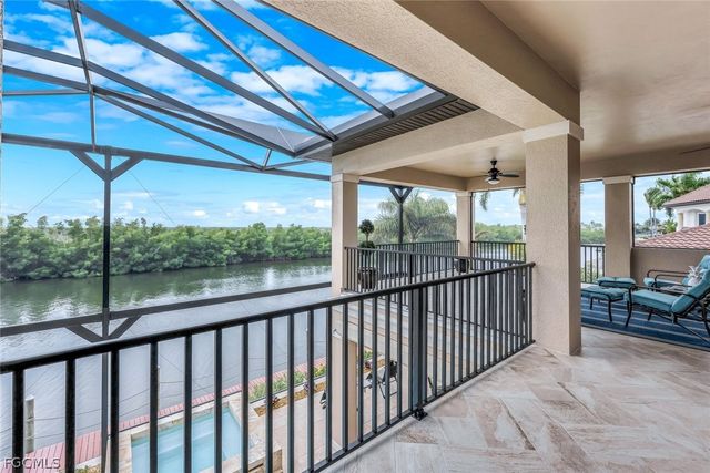 5703 Yardarm CT, Cape Coral, FL 33914