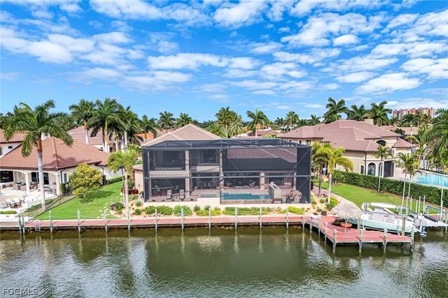 5703 Yardarm CT, Cape Coral, FL 33914