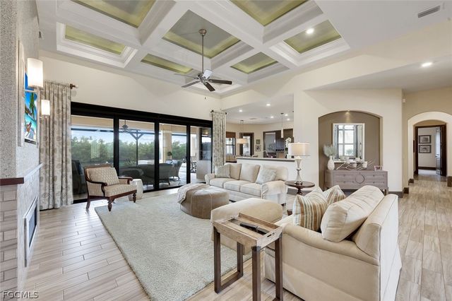 5703 Yardarm CT, Cape Coral, FL 33914