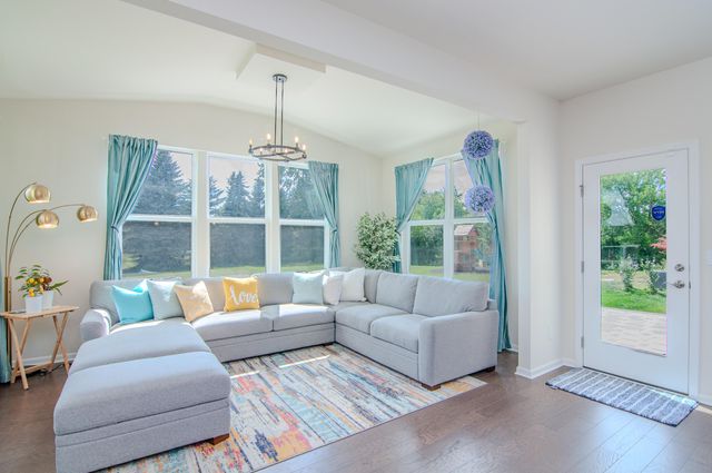 2574 Meadow Hills Drive, Pittsfield Charter Twp, MI 48108