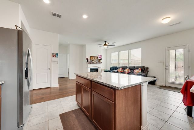 8732 Heliotrope Lane, Fort Worth, TX 76131