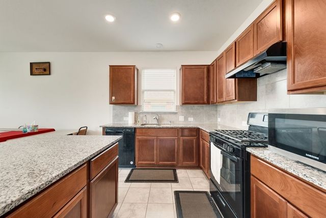 8732 Heliotrope Lane, Fort Worth, TX 76131