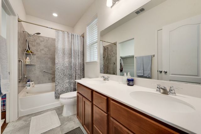 8732 Heliotrope Lane, Fort Worth, TX 76131