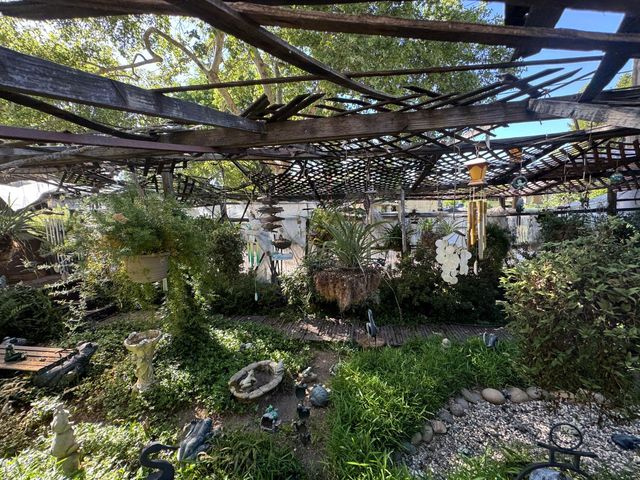 318 Preston Ave, Ione, CA 95640