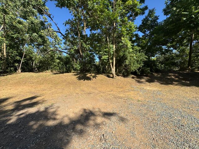 318 Preston Ave, Ione, CA 95640