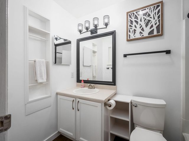 7723 Stanlake Court, Columbus, OH 43235