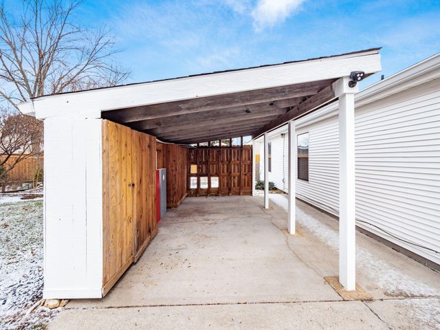 7723 Stanlake Court, Columbus, OH 43235