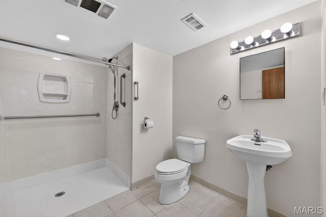 2466 Fox Bridge Court 35, Lake St Louis, MO 63367