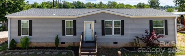 84 Hazelwood Road, Asheville, NC 28806