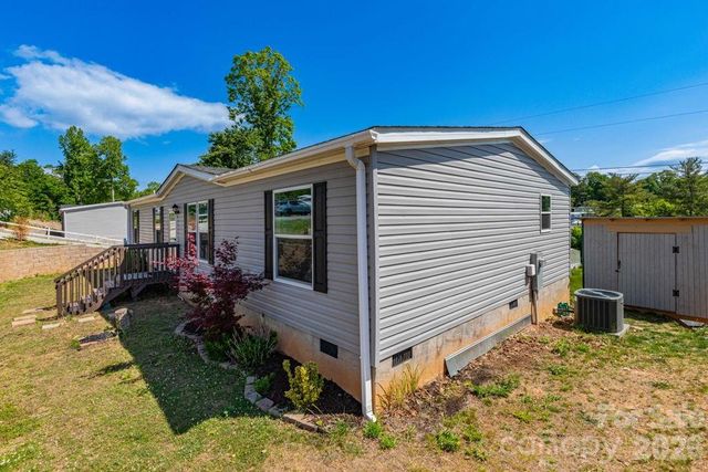 84 Hazelwood Road, Asheville, NC 28806
