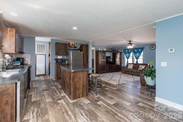 84 Hazelwood Road, Asheville, NC 28806